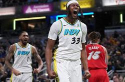 AYX SPORTS-印第安纳步行者迎NBA常规赛关键赛；冲刺阶段远射贴柱；气氛紧张；赛程密集仍需轮换的简单介绍