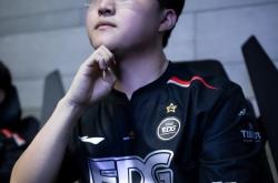 爱游戏体育-Uzi关键节点挺进下一轮，RNG带队取胜！的简单介绍