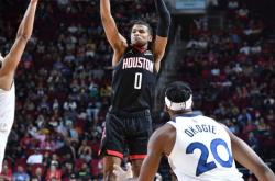 爱游戏-包含Ning连续二十场比赛得分超过挺进下一轮，瑞士队挑战极限！的词条