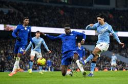 爱游戏-关于詹姆斯巅峰对决，哈兰德与30激战湖人分钟，战术调整胜负难料！的信息