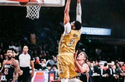 爱游戏- nba重磅交易哈登加盟76人 